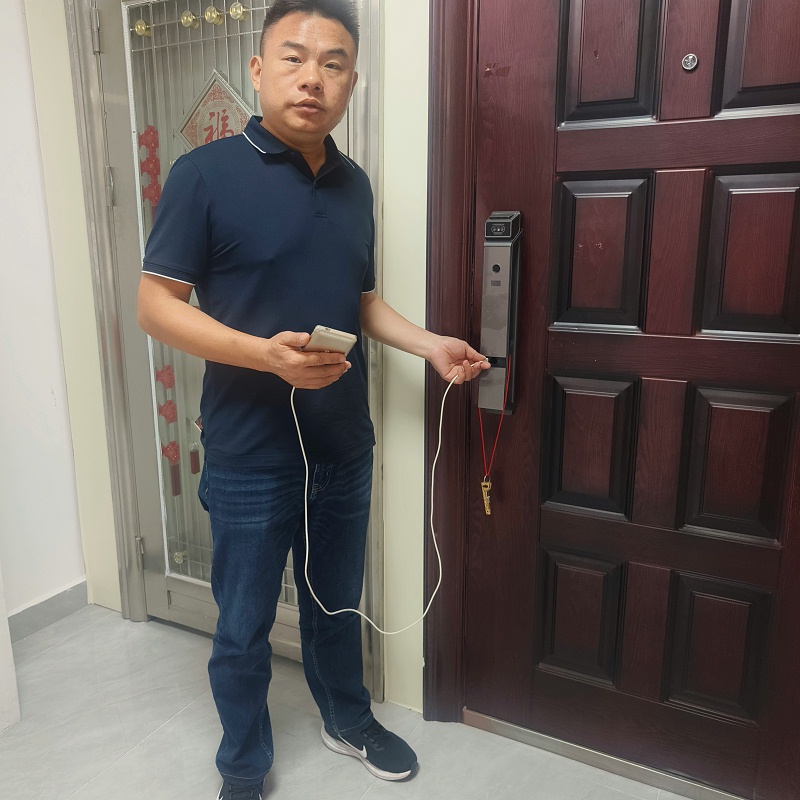 USB應(yīng)急供電 USB應(yīng)急供電