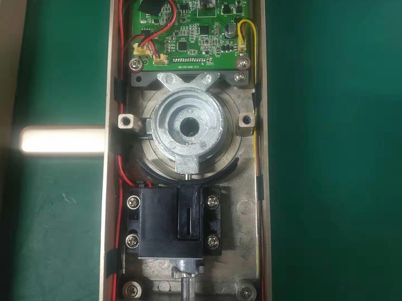 智能門鎖內(nèi)部結(jié)構(gòu) 智能門鎖內(nèi)部結(jié)構(gòu)